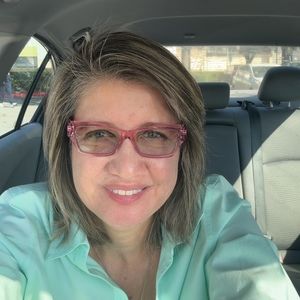 Meet your Posher, Tania